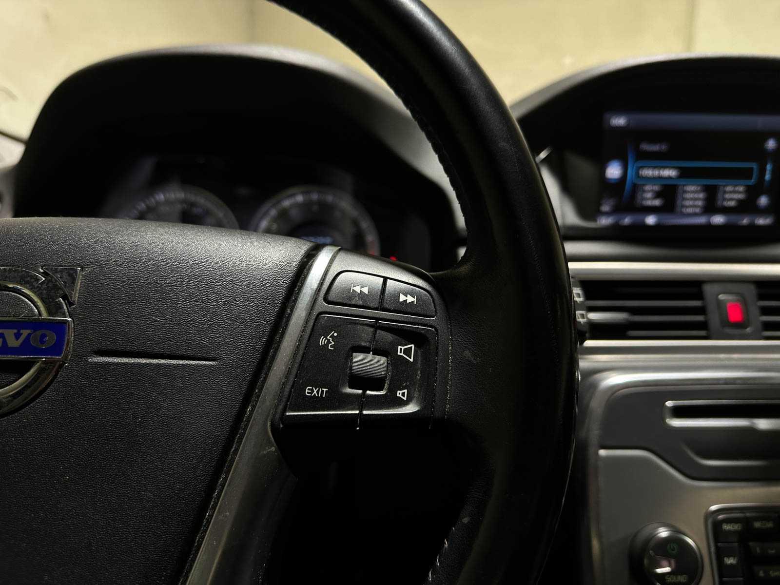 Volvo V70 1.6 T4 Limited Edition 179pk 2011 (Origineel-NL), 63-RSF-2