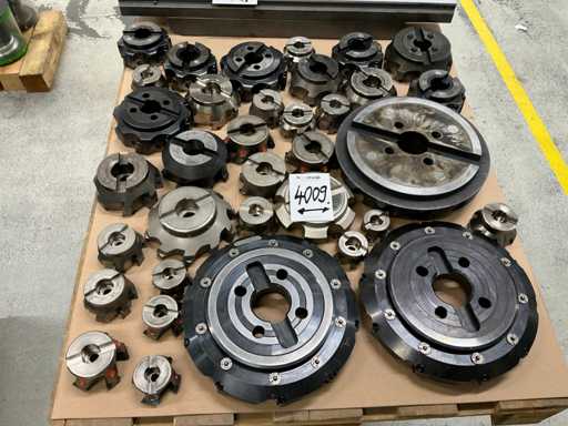 Frezator do frezowania słupkowego z wkładkami