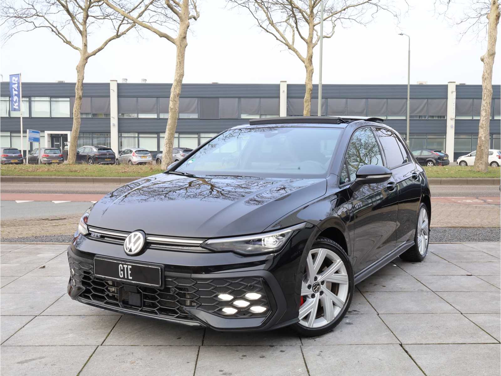 Volkswagen Golf GTE 1.5 eHybrid PHEV 272HP Automatic 2025