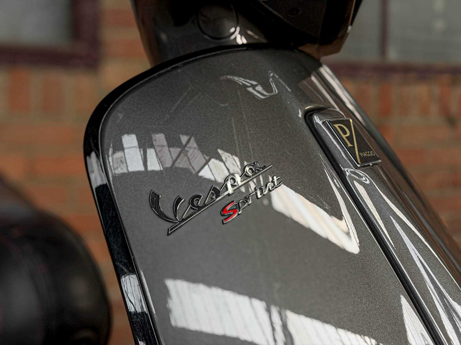 Piaggio Vespa Sprint 4T (CUSTOM) 2016, DGX-82-B Scooter