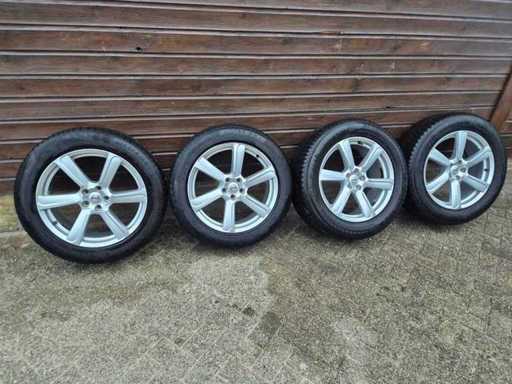 Yokohama bluEarth winterV905, Volvo xc90 Car tire with rim(4x)