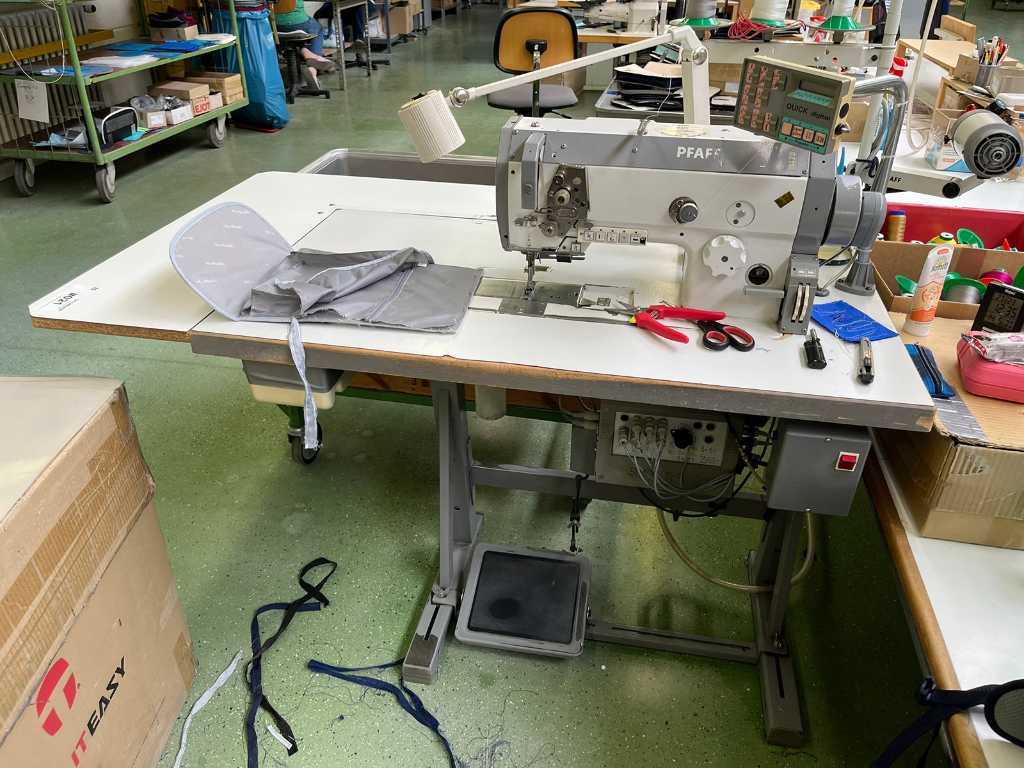 1993 PFAFF 1425 sewing machine