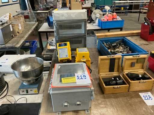 Materia?y instalacyjne