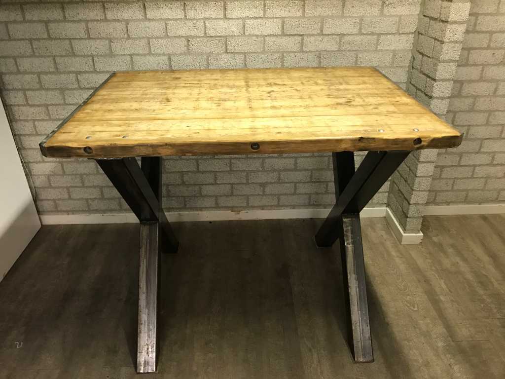 Stół barowy barowy 140cm
