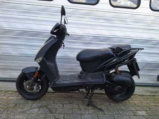 Kymco Agility 45 km bromscooter 4takt