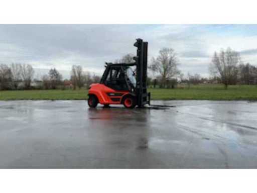 fc2105fd-0de1-4072-838b-5bddd92d463a.mp4