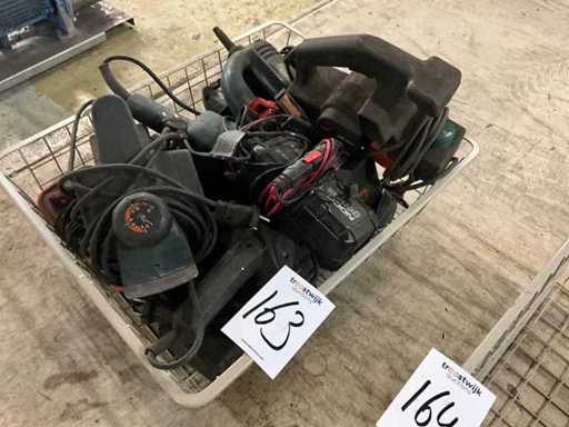 Verschiedene Teile, Werkzeuge und Zubehör