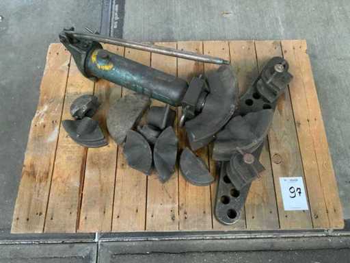 Hydraulische pijpenbuiger