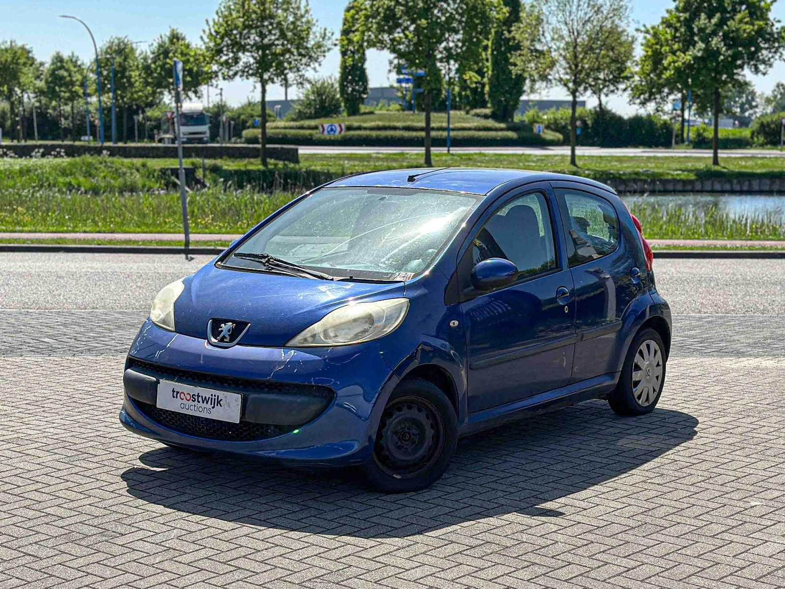 Peugeot 107 1.0-12V XR 68hp 2006, 1-SVR-93