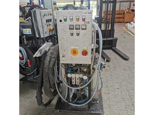 Técnicas de pintura Soltysiak - PMP 069 TL-CL68 - Bomba para aplicar cola de poliuretano con opción de calentamiento - 2010