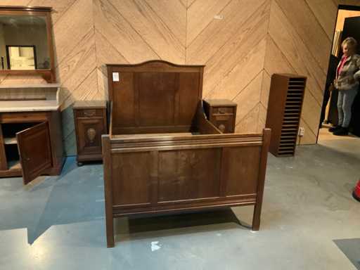 Letto francese antico con 2 comodini