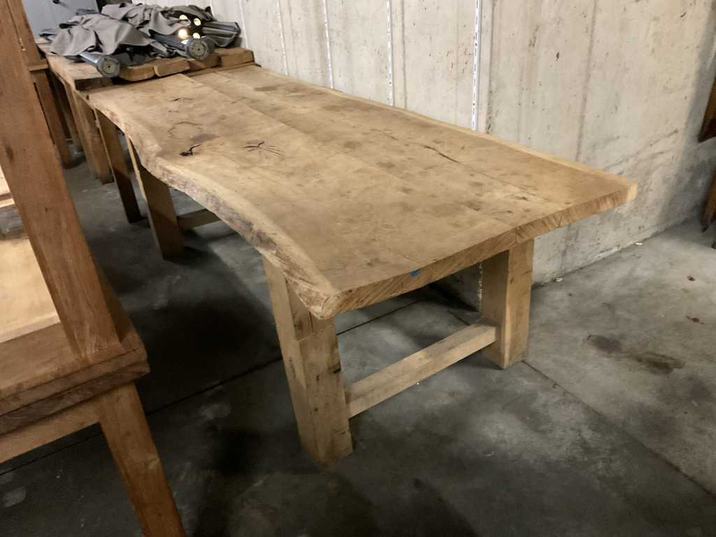 Table en tronc de chêne