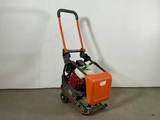 2012 Altrad Belle PCX 12/36 Trilplaat 16kN benzine