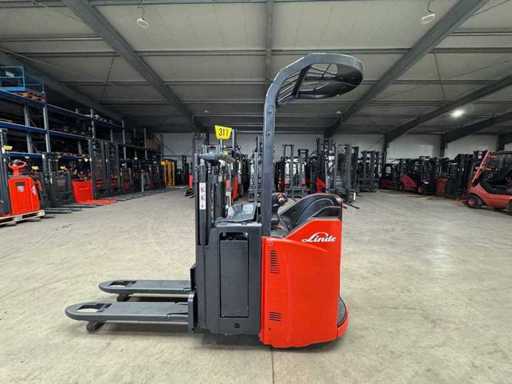 44/2023 Linde D12HPSP Apilador de Transpaletos de 1.200 kg Hub inicial 6.634 horas