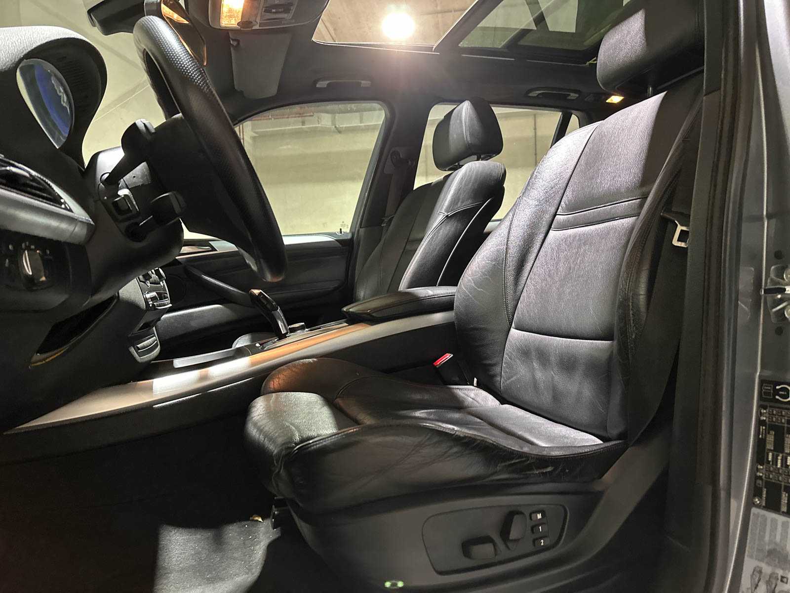 BMW X5 xDrive48i 4.8 V8 E70 355pk 2007, P-834-RB Youngtimer