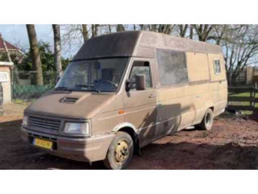 99a44136-3dea-4b5e-b2fc-093fc374cce2.mp4