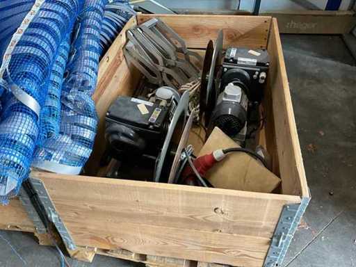 Elektrische Aufroll- und Entwickeleinheit (2x)