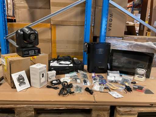 Un lot de diverse electronice