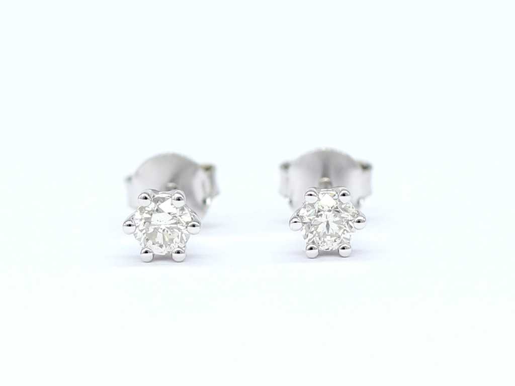 18 KT White gold Earring With 0.62cts Natural Diamond