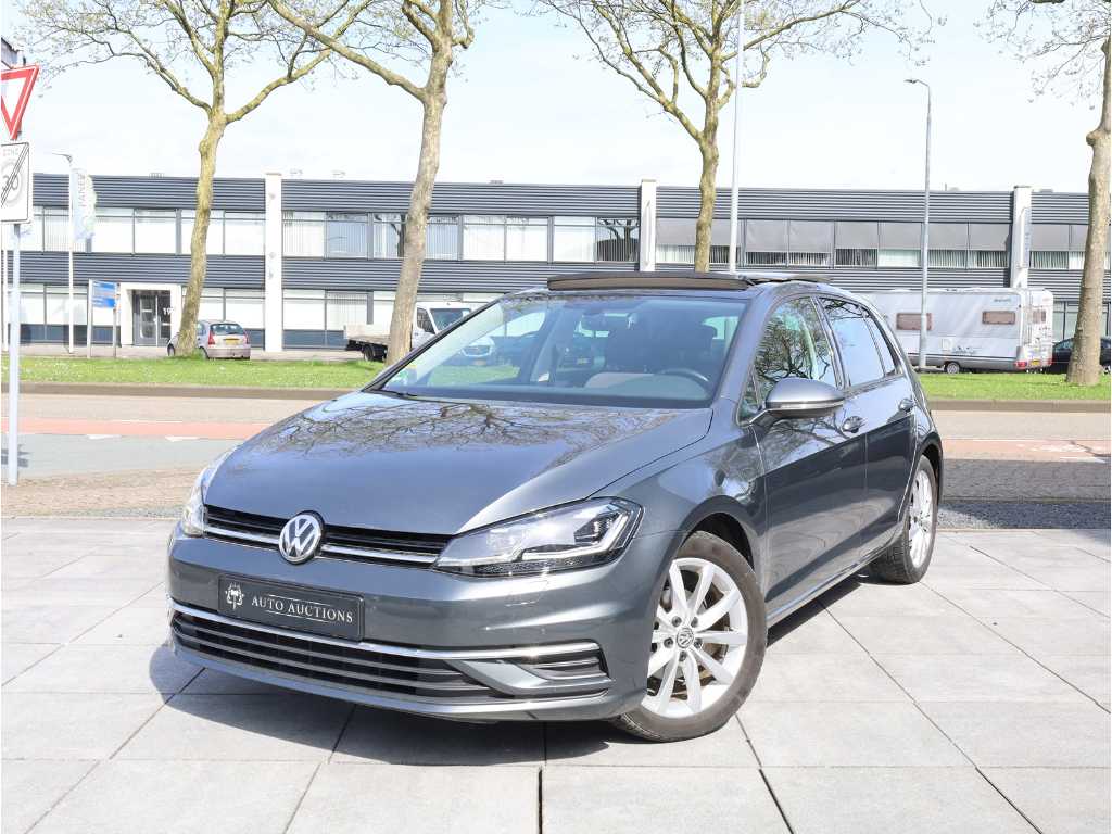 Volkswagen Golf 1.0 TSI Comfortline Automatique 2019 Toit panoramique Sans clé Sièges chauffants à DEL Audio Bluetooth