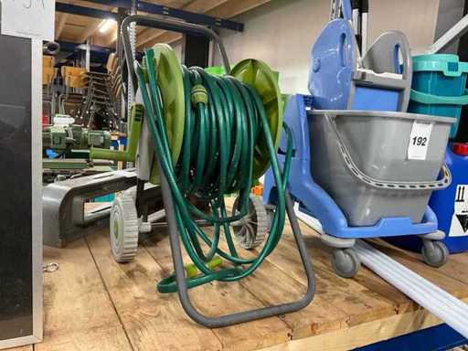 Bęben do węża wodnego