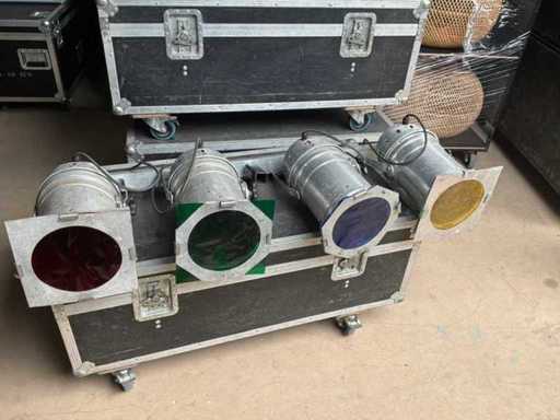 VDLP64c 500watt Spots 4 bar with flight case (2x)