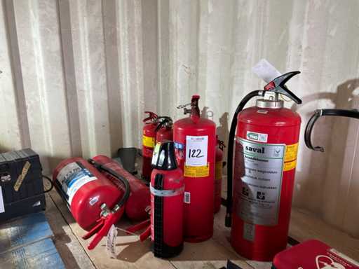 Fire extinguisher (10x)