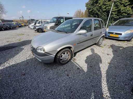 Opel - Corsa - 1.4i-16V CDX - Car - 1998
