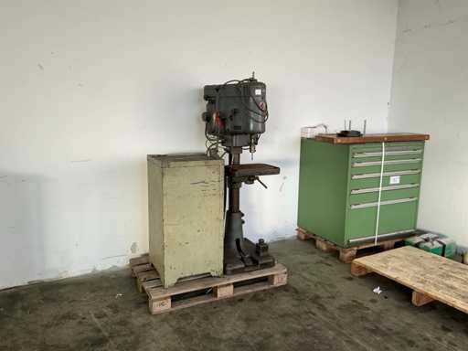 HAGEN U. GOEBEL - 124 - Säulenbohrmaschine mit Zubehör