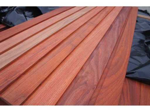 24.80 m² Padouk cladding