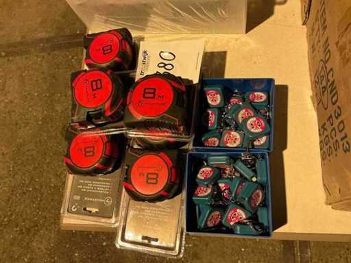 Batch of tape measures