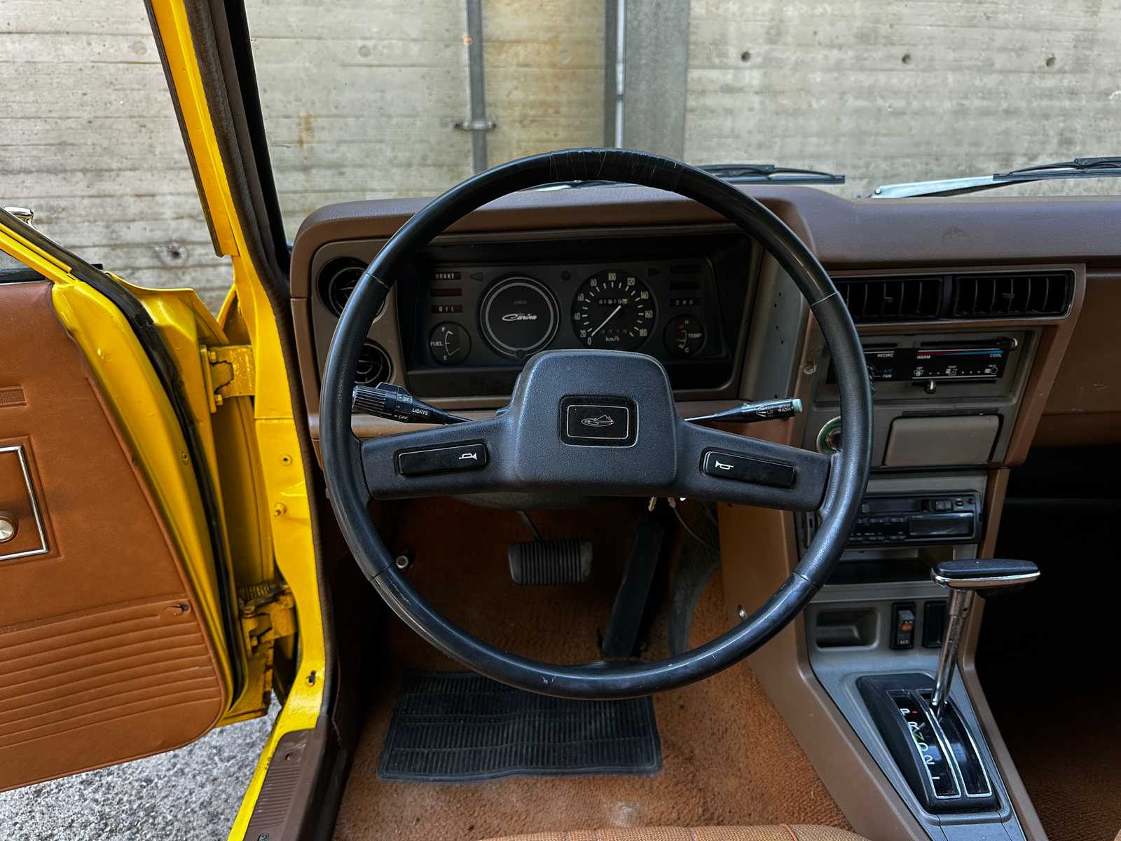 Toyota Carina 1600 de Luxe automatic 75pk