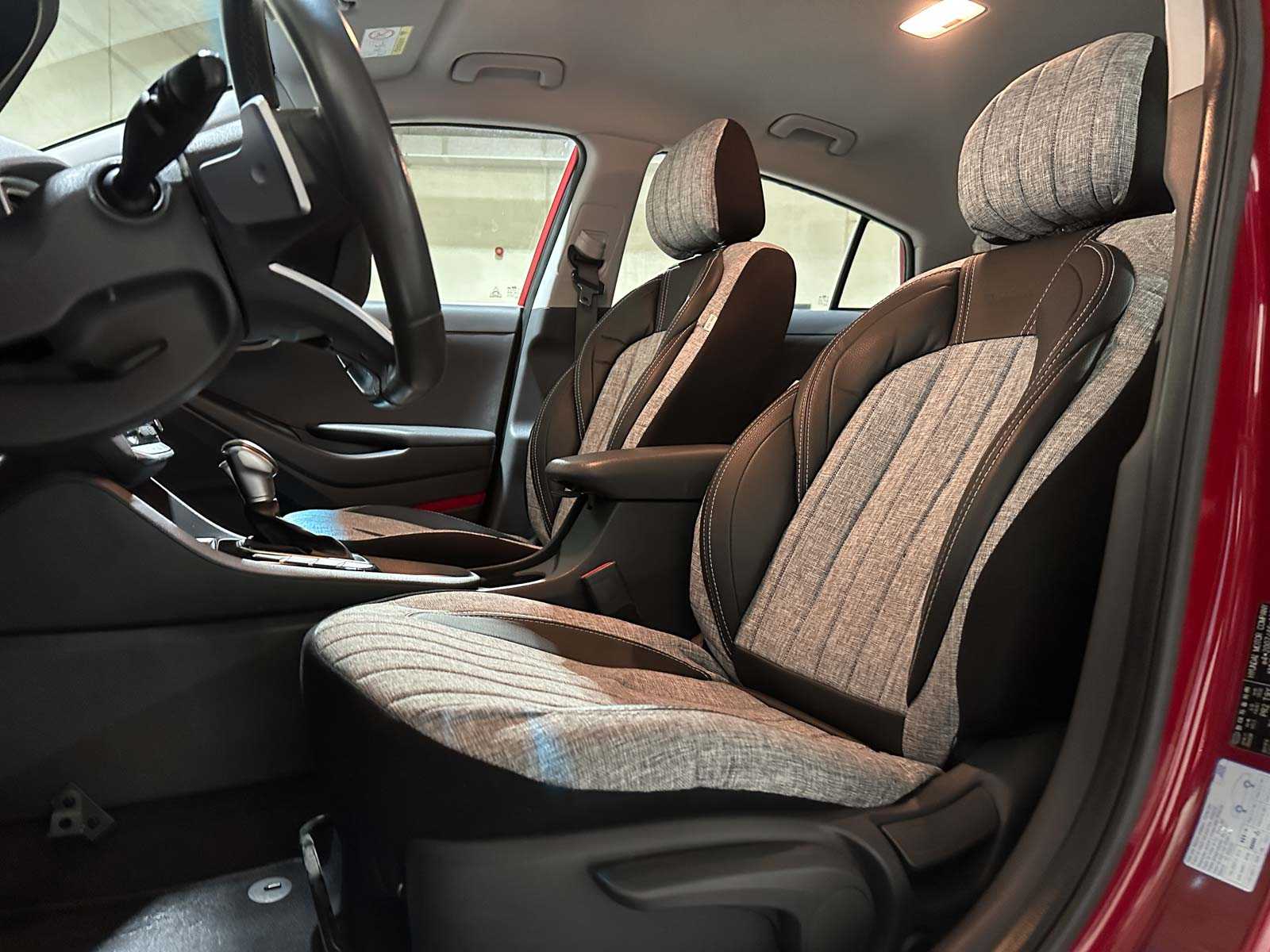 Hyundai IONIQ 1.6 GDi Comfort 141pk 2019 Plug-In Hyrbid (Origineel-NL), XS-254-P