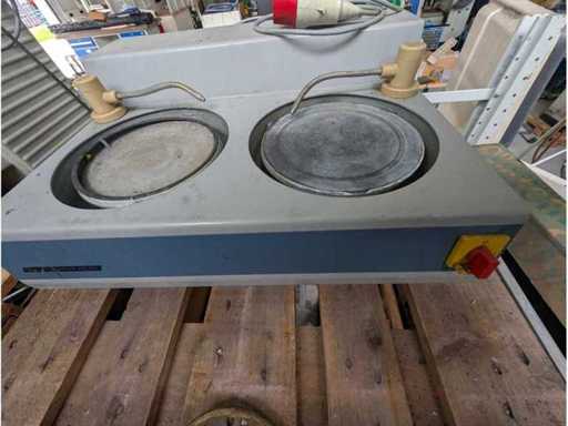 Polisher Saphir 330 with polishing supply drawer/ Lapping machine