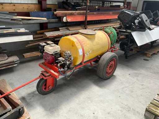 1998 Douven mobile sprayer/water tanker