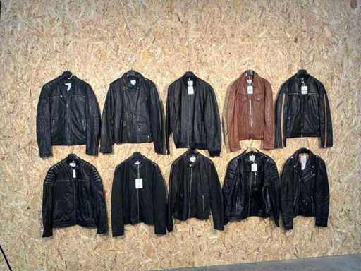 Jachete din piele Goosecraft (10x)