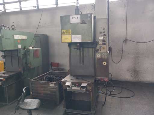 Muller - HFM406 - prasa hydrauliczna - 1976