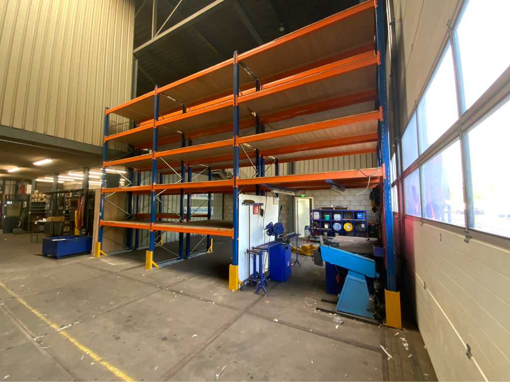 Warehouse racking Troostwijk Auctions