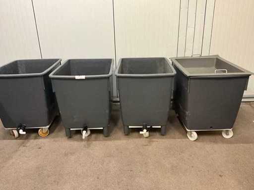PVC tubs/carts (4x)