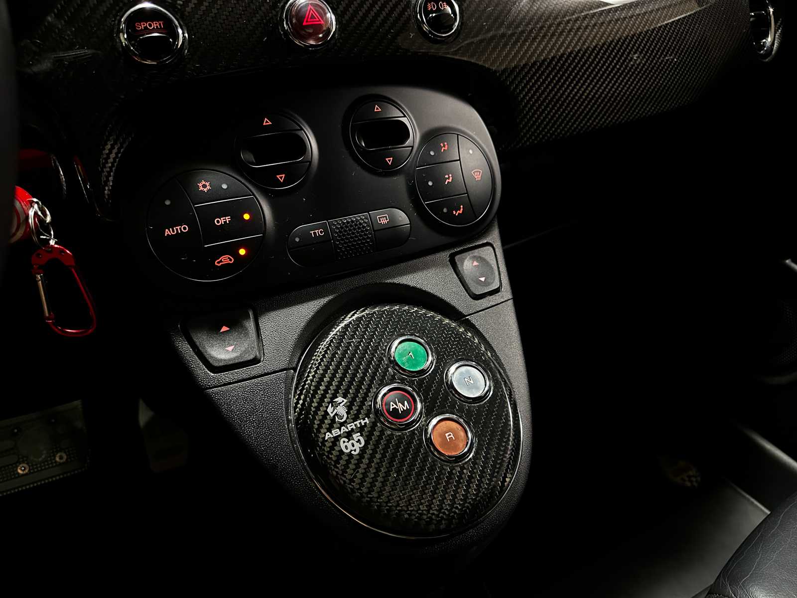 Fiat 500 Abarth 695 Tributo Ferrari 180pk 2011