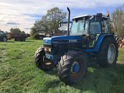 1994 Ford 7840 Tracteur agricole à traction intégrale