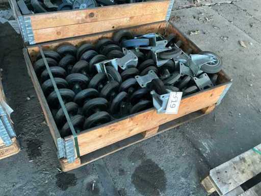 Lots of various screw-on wheels