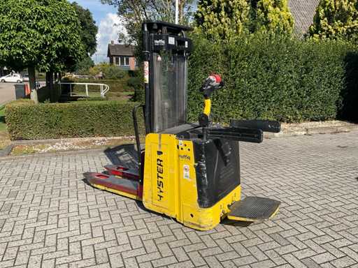 Stivuitor de înc?rcare ini?ial? Hyster S1.5s 2018