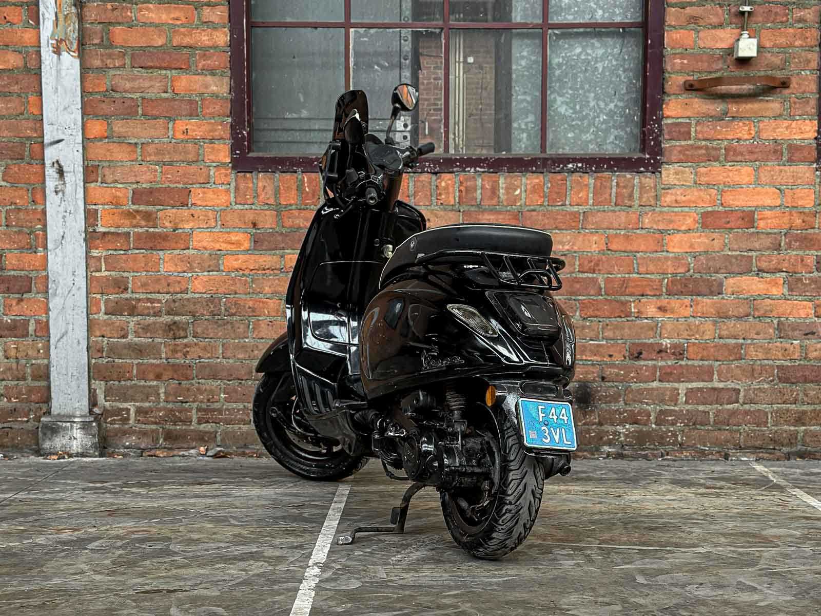 Piaggio Vespa Sprint 4T CUSTOM 2014, F-443-VL Roller