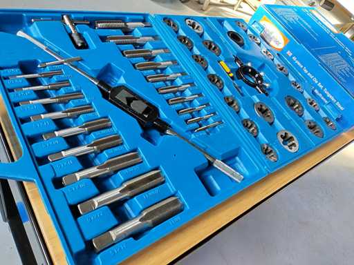 Stahlkaiser - 2025 - METRIC 45 dlg - Draadsnijset