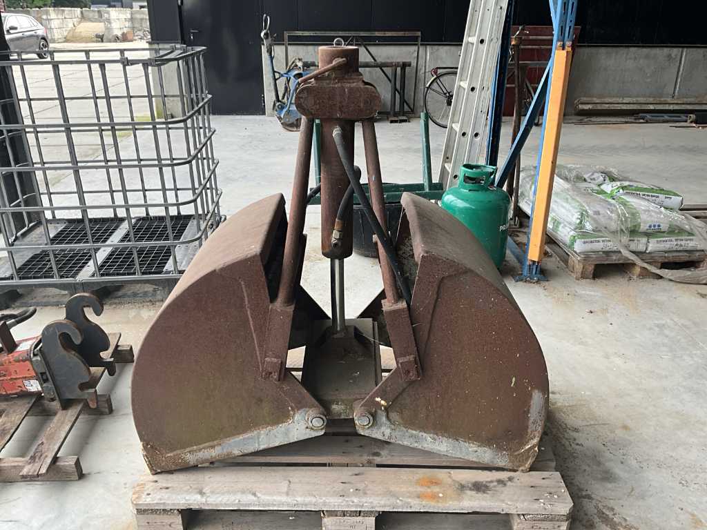 Excavator bucket