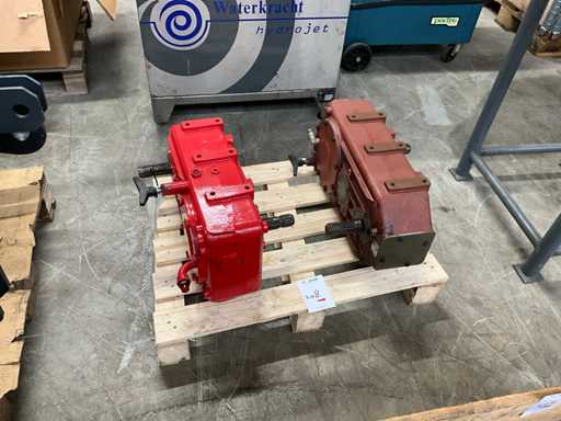 Comer Gearbox (2x)