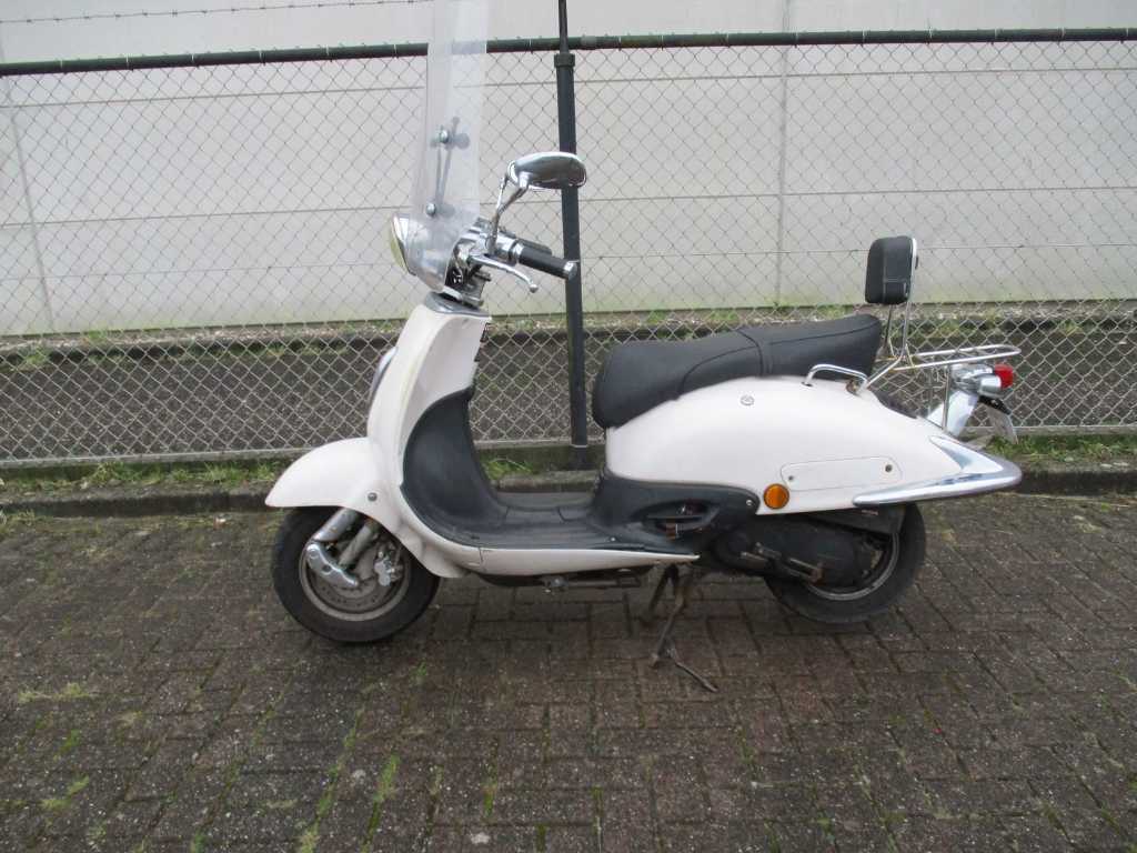 Znen Retro - Snorscooter - Aurora 2 ZN50QT-E25 - Scooter