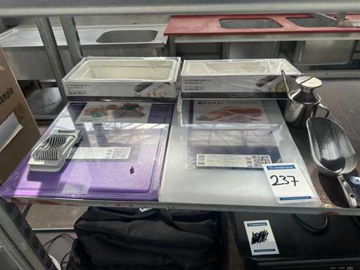 Divers ustensiles de cuisine