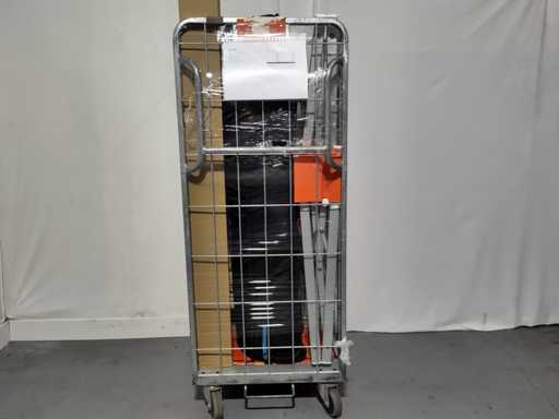 Rolcontainer met diverse producten